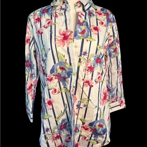Coldwater Creek White and Red Floral Button Down Shirt - Picture 4 of 7